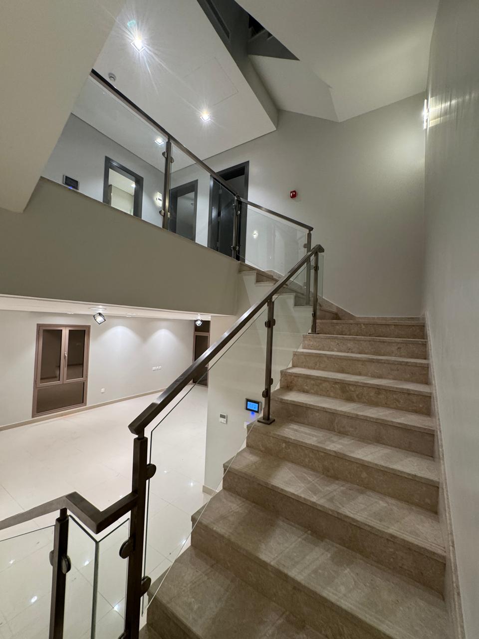 🏡 **3BD Luxurious Villa for Sale in Gated Compound**  